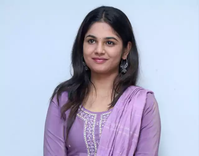 Actress Dhanusha Photos